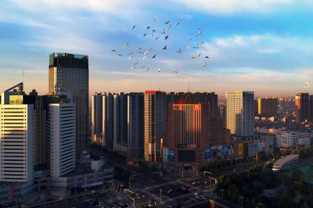 唐山，嘉宾云集，友谊共融