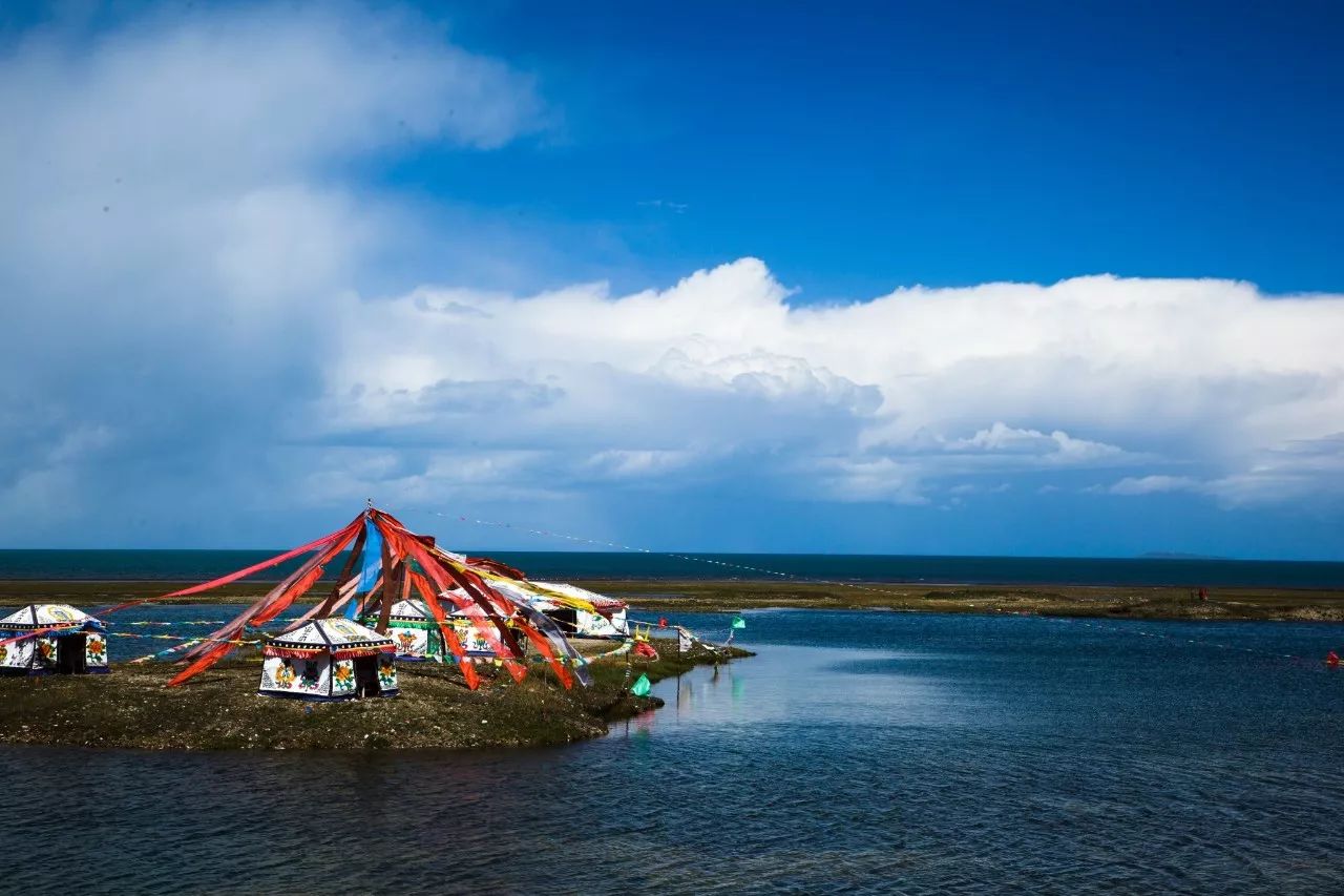 高原秘境，青海，大自然的调色板之旅